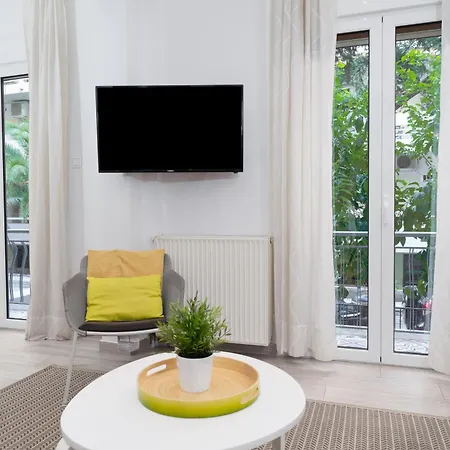 Spacious Modern Apartment In Athens Near Metro Εξωτερικό φωτογραφία