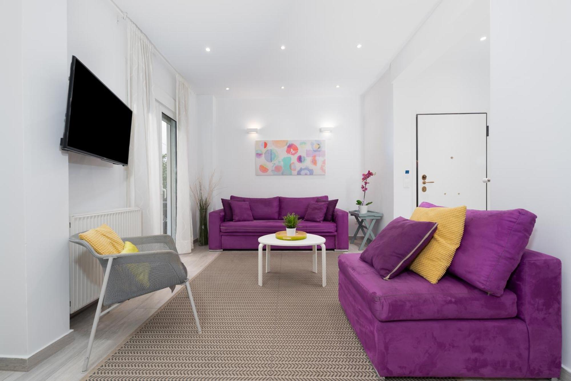 Spacious Modern In Near Metro *